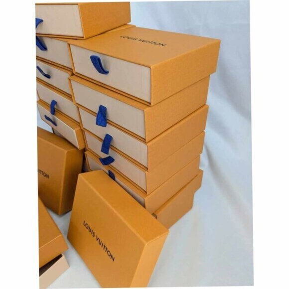 Authentic Louis Vuitton 1 Box for Wallet [ Price per Box] 165-121924 - Picture 6 of 16